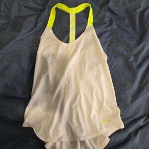 White Nike Tanktop